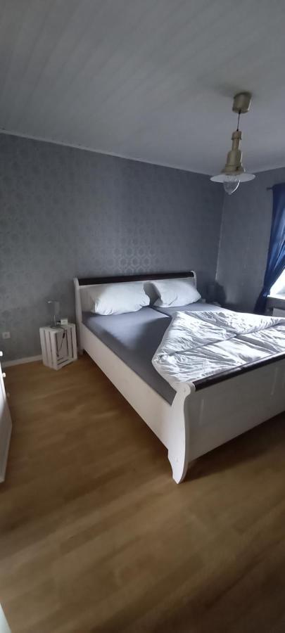 Fewo Am Marktplatz Zerf Kültér fotó
